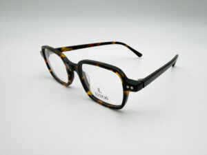 Alternative view of Lunette