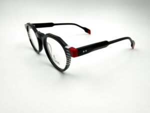 Alternative view of Lunette