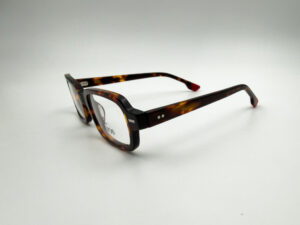 Alternative view of Lunette