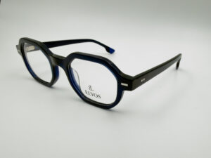 Alternative view of Lunette