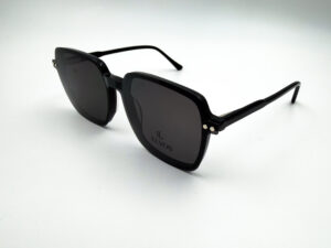 Alternative view of Lunette